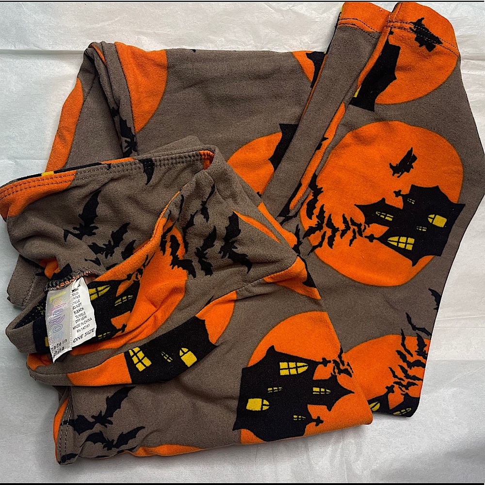 LuLaRoe Leggings.